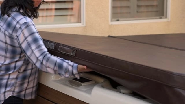 HotSpring Cover Cradle Hydraulic Lifter 2 HotSpring Cover Cradle Hydraulic Lifter - Image 2