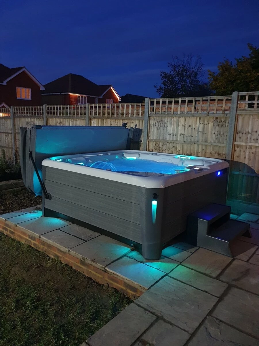 Hot Spring Envoy - 5 Person Hot Tub 5 Hot Spring Envoy - 5 Person Hot Tub - Image 5