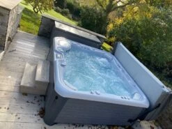 Hot Spring Grandee - 7 Person Hot Tub 11 Hot Spring Grandee - 7 Person Hot Tub -HAPPY HOT TUBS Shop grandee