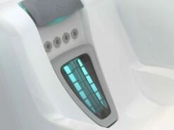 Hot Spring Aria - 5 Person Hot Tub 17 Hot Spring Aria - 5 Person Hot Tub -HAPPY HOT TUBS Shop hot spring highlife aria alpinewhite moto lounge close up bspot 1