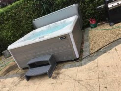 Hot Spring Flash - 7 Person Hot Tub 16 Hot Spring Flash - 7 Person Hot Tub -HAPPY HOT TUBS Shop photo 2019 05 31 18 02 54