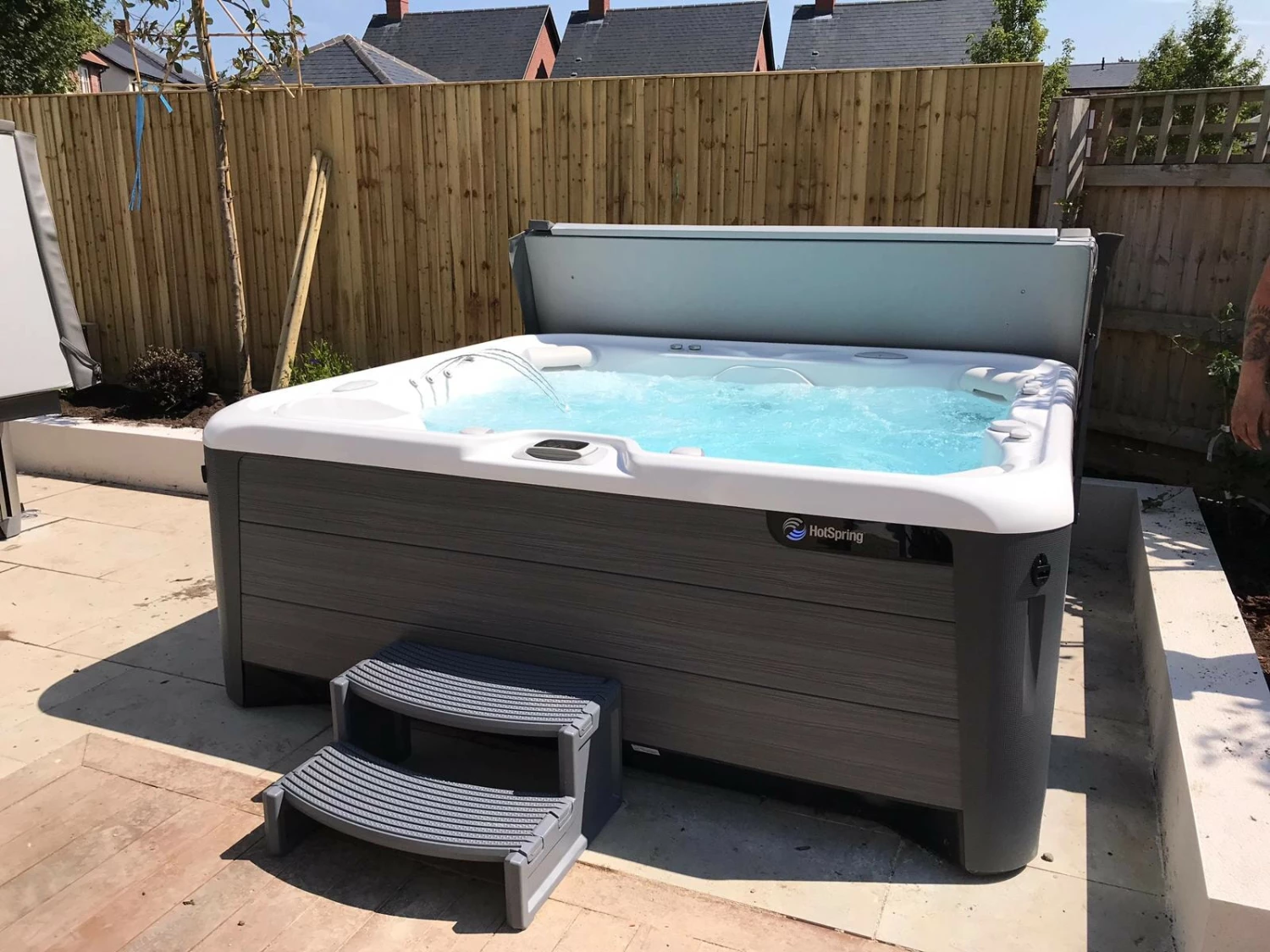 Hot Spring Grandee - 7 Person Hot Tub 4 Hot Spring Grandee - 7 Person Hot Tub - Image 4