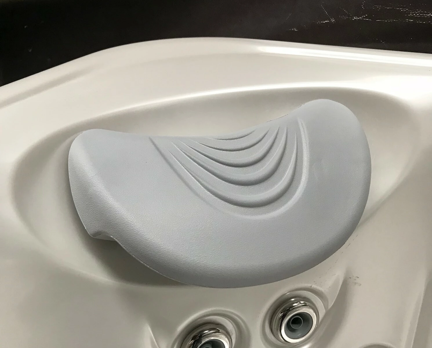 Hot Spring Propel (To 2019) Replacement Pillow 4 Hot Spring Propel (To 2019) Replacement Pillow - Image 4